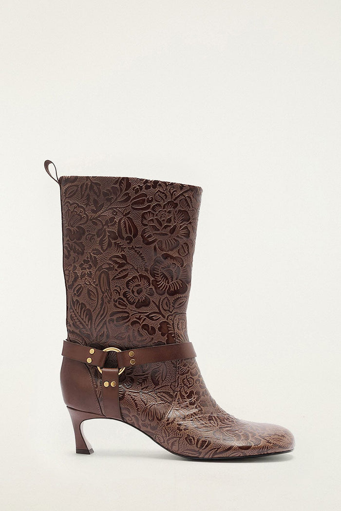 FARM Rio model wearing the Brwon Harness Embossed Boot